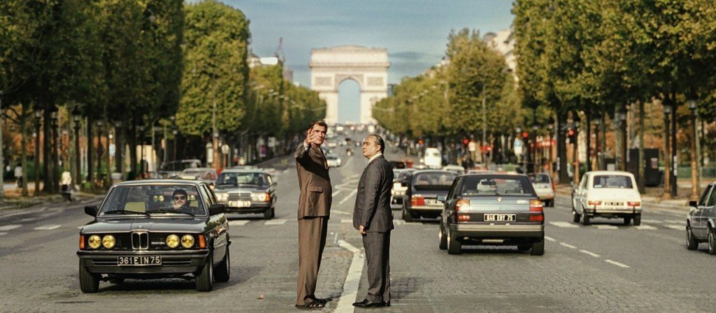 actualité Toile de fond : L'inconnu de la grande arche